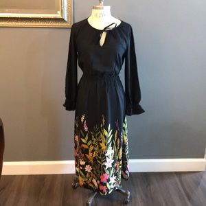 Old navy women’s size small black floral dress
